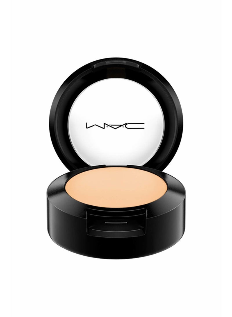 MAC Cosmetics خافي العيوب – خافي العيوب بلمسة استوديو SPF 35 NC30 7g - Image 1